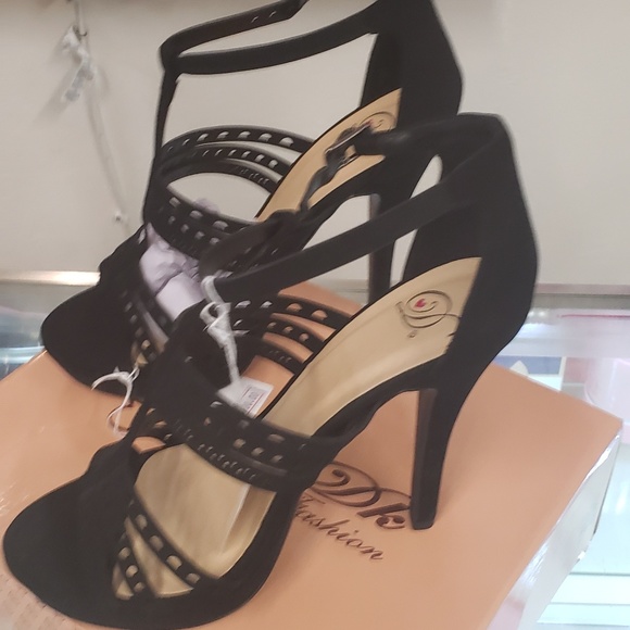 Women 4" heels Sandals - Picture 4 of 7